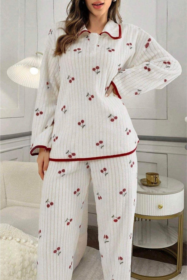 Trendusfashion Kırık Beyaz Kiraz Baskılı Pamuklu Kışlık Pijama Takımı 7083