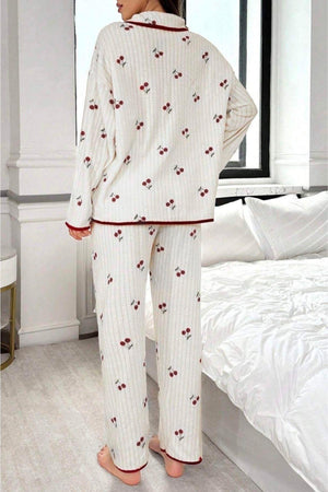 Trendusfashion Kırık Beyaz Kiraz Baskılı Pamuklu Kışlık Pijama Takımı 7083