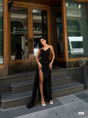 Trendusfashion Kadın Yırtmaç Detaylı Askılı Abiye Elbise - Şık ve Modern Tasarım