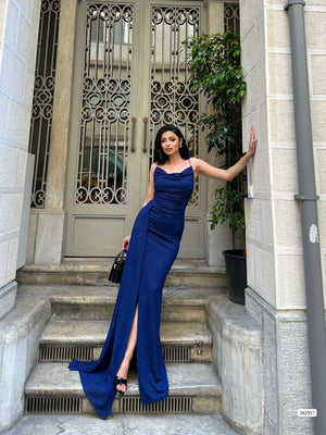 Trendusfashion Kadın Yırtmaç Detaylı Askılı Abiye Elbise - Şık ve Modern Tasarım