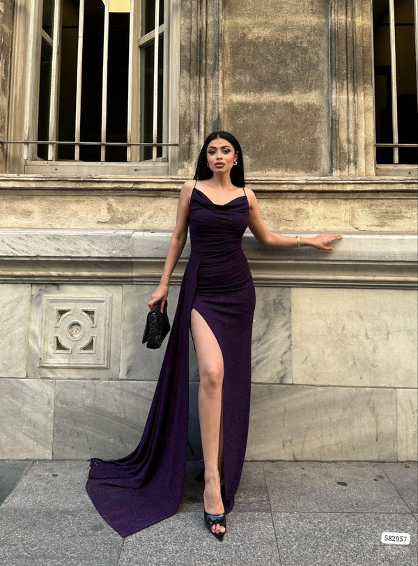 Trendusfashion Kadın Yırtmaç Detaylı Askılı Abiye Elbise - Şık ve Modern Tasarım
