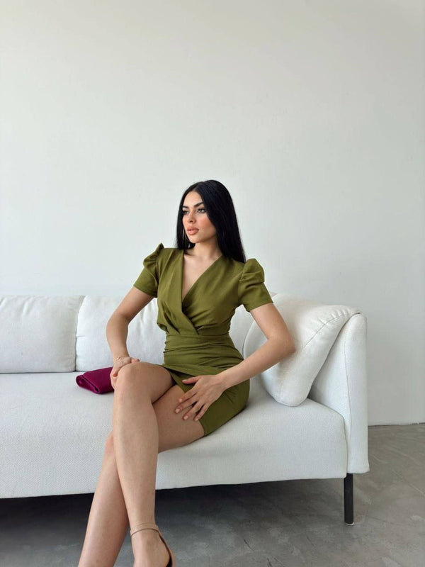 Trendusfashion Kadın Zarif V Yaka Pile Detaylı Mini Elbise