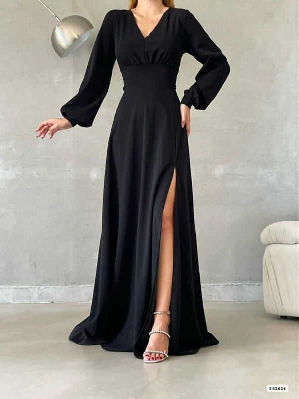 Trendusfashion Yırtmaç Detaylı Uzun Elbise - Şık ve Çarpıcı Tasarım